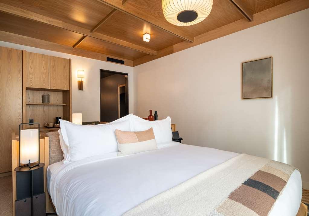 Mollie Aspen Hotel Room photo